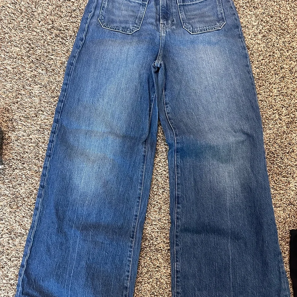 Reformation High-Rise Wide-Leg Jeans in Medium Blue - Picture 2 of 5